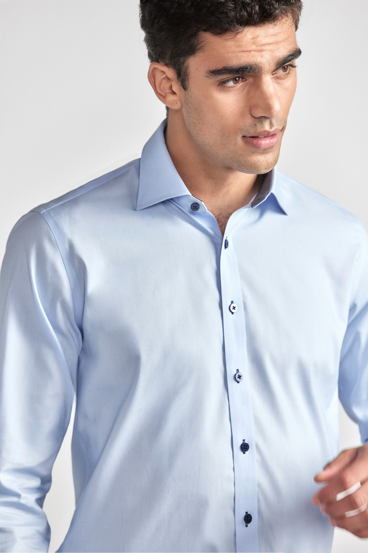 Leader Non-Iron Contrast | Navy Buttons, view 7 of 8