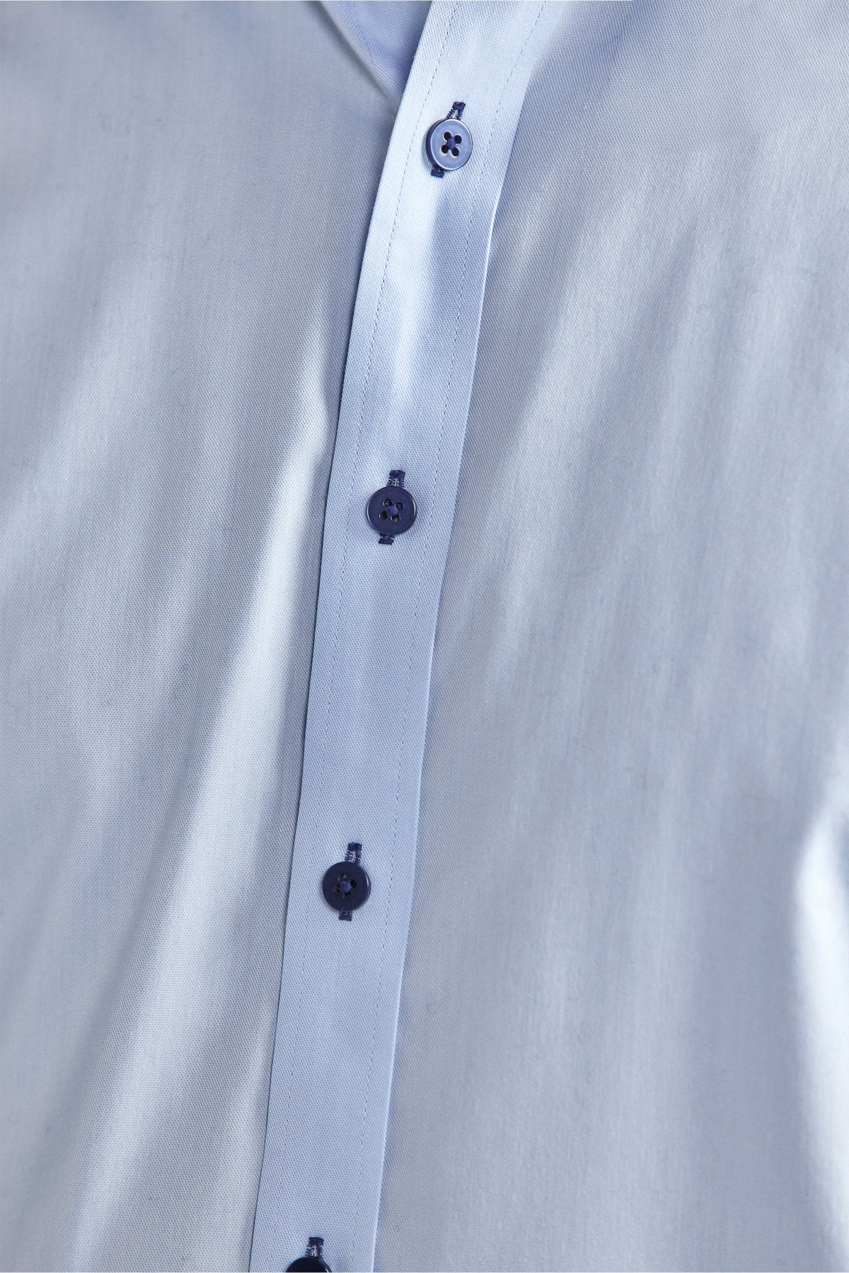 Leader Non-Iron Contrast | Navy Buttons, view 5 of 8