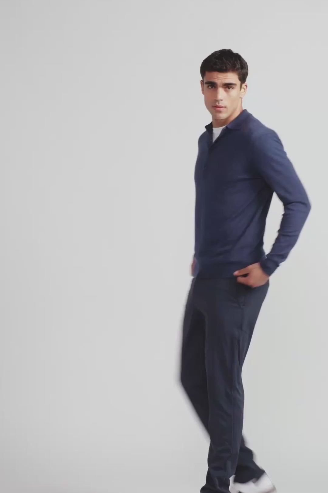 Load video: Lightweight Cashmere Polo | Navy